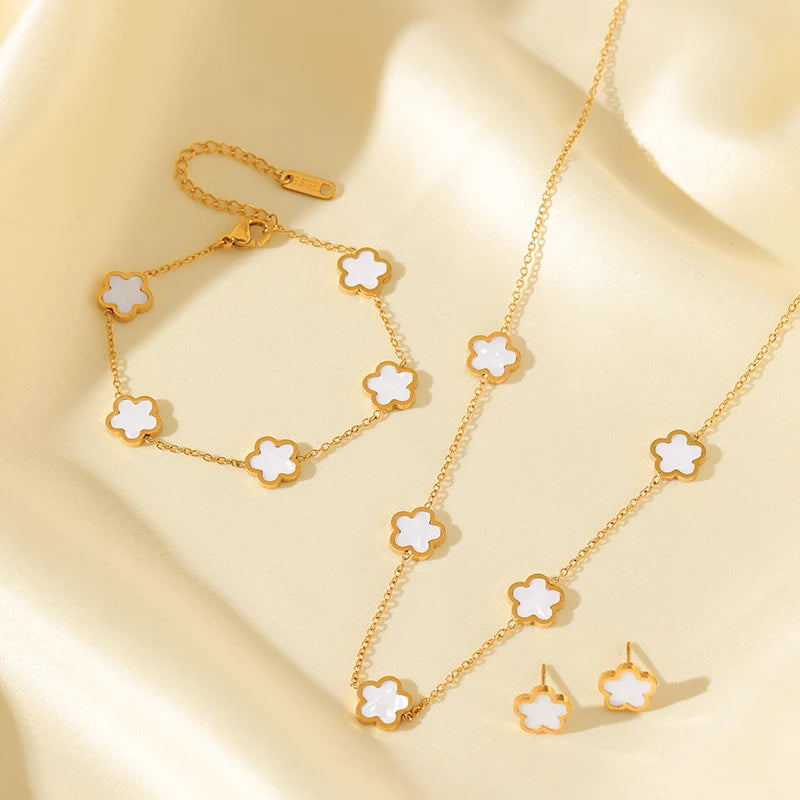 The Felicity Clover Jewellery Set - 18k Gold Plated | White