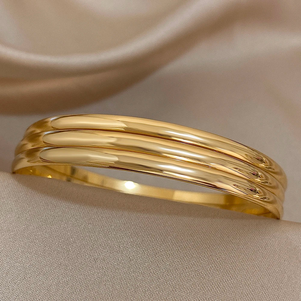 The Isabelle Classic Bangle Set (Set of 3) - Gold