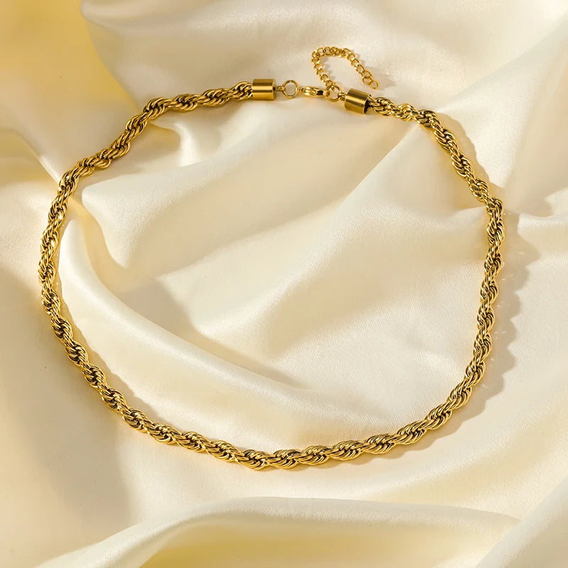 The Cordelia Classic Rope Chain Necklace - Gold