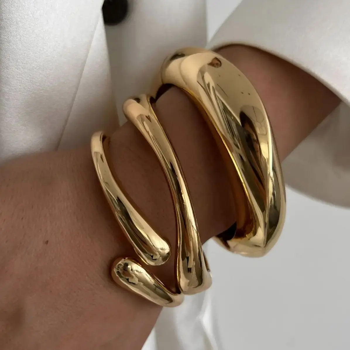 The Ondine Teardrop Cuff Bracelet - Gold