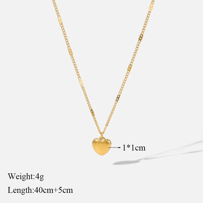 The Amelie "Love" Engraved Heart Necklace - Gold