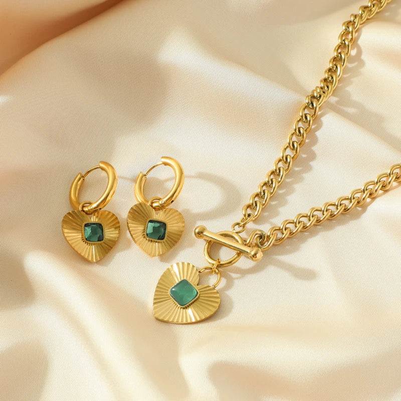 The Theodora Radiant Heart Jewellery Set - Green & Gold Vintage Style