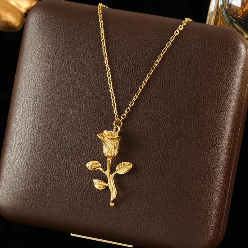 The Belle Enchanted Rose Necklace - Gold